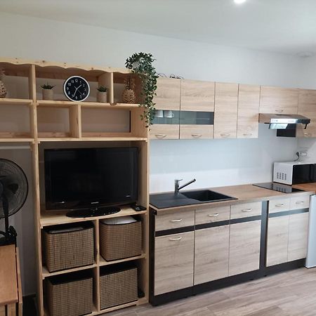 Chambre Amenage En Studio Cers Luaran gambar
